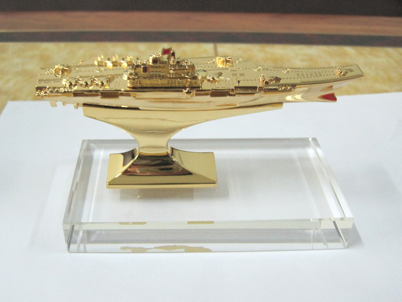 金属工艺礼品锌合金压铸纯铜铅锡合金铸雕辽宁号航母舰船模型雕塑
