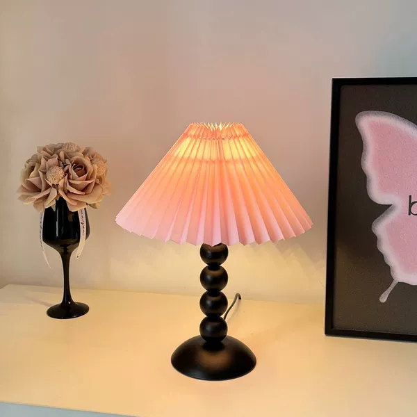 Classic lampshade, switch key
