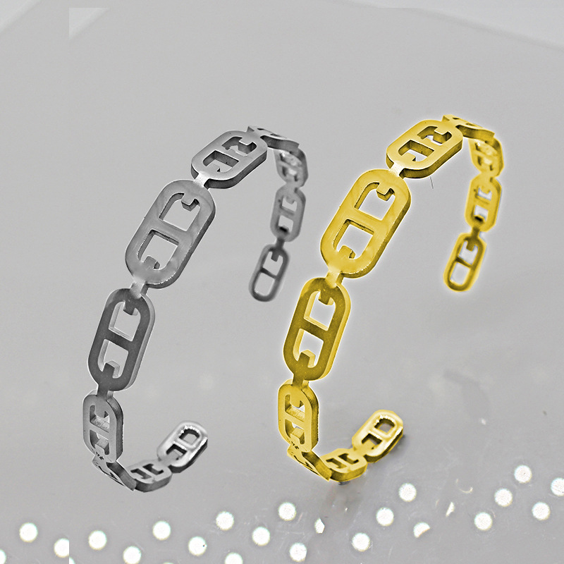 Retro Geometric Stainless Steel Plating Bangle 1 Piece