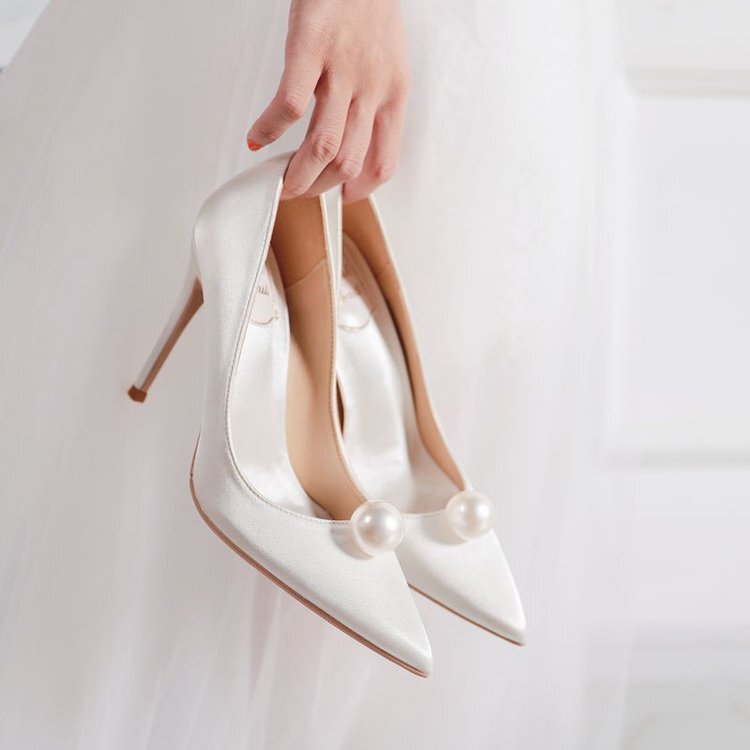 White Satin Wedding Shoes Women's Wedding Bridal Shoes 2024 New Simple Pearl Pointed Stiletto Heel High Heels for Women White Satin Wedding Shoes Women's Wedding Bridal Shoes 2024 New Simple Pearl Pointed Stiletto Heel High Heels for Women