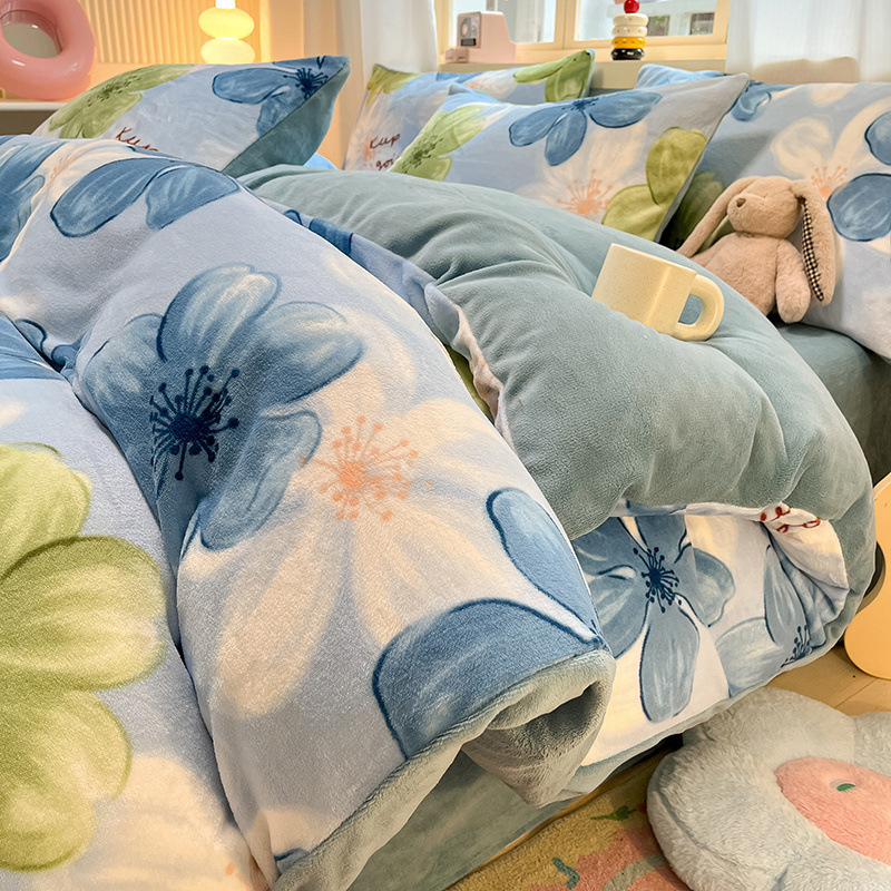 Invierno engrosado 2025 nuevo conjunto de cuatro piezas de lana de leche de doble cara edredón de coral sábanas de tres piezas