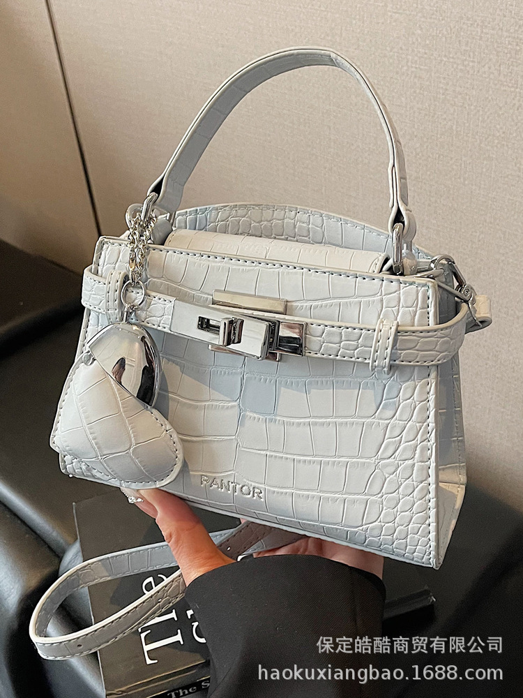Small design summer handheld shoulder bag, Korean style
