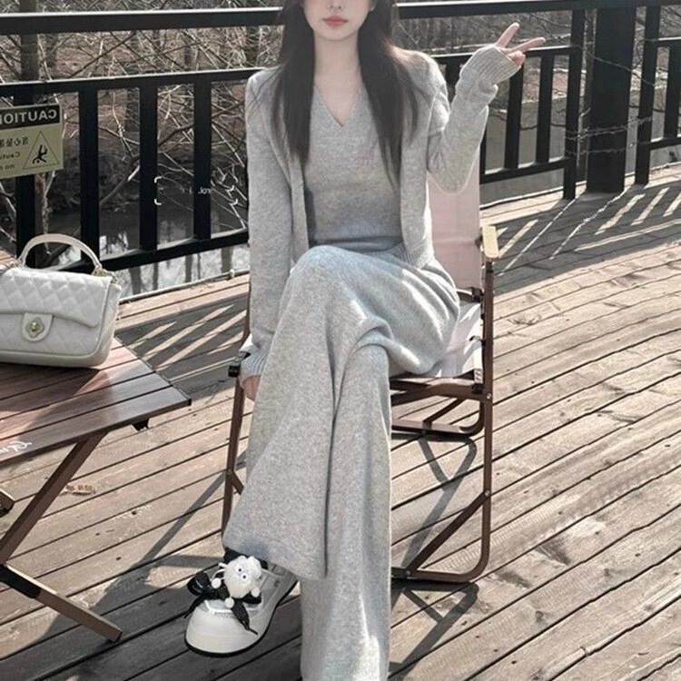 法式开春小香风灰色慵懒高级感减龄洋气时尚休闲运动春秋三件套|undefined