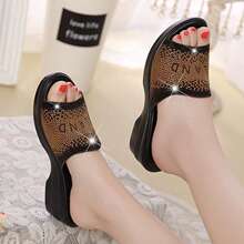 �ļ��¿��~��q��Ů��Ь�¸�����ƽ��Ьһ���Ϸ����ٴ����eŮ��Ь