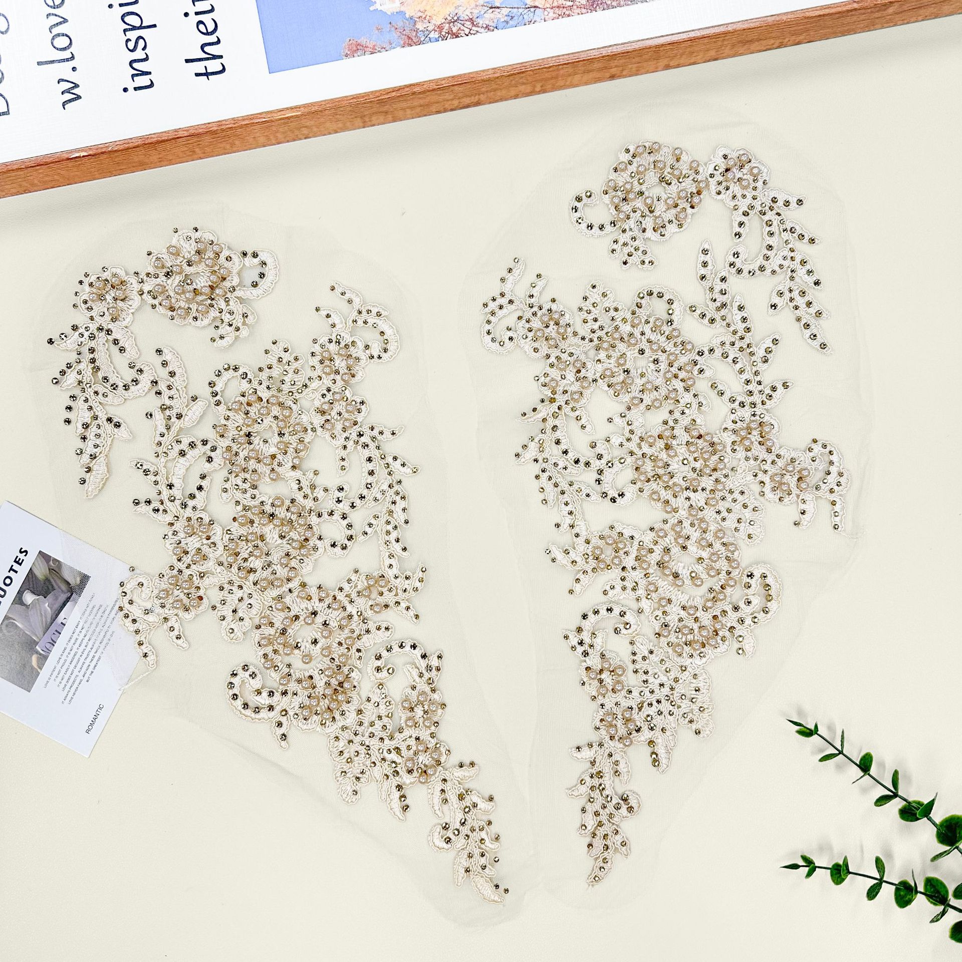 Cuentas tridimensionales bordadas malla de hombro tela de encaje pegada vestido de boda DIY accesorios de decoración hombro bordado parche
