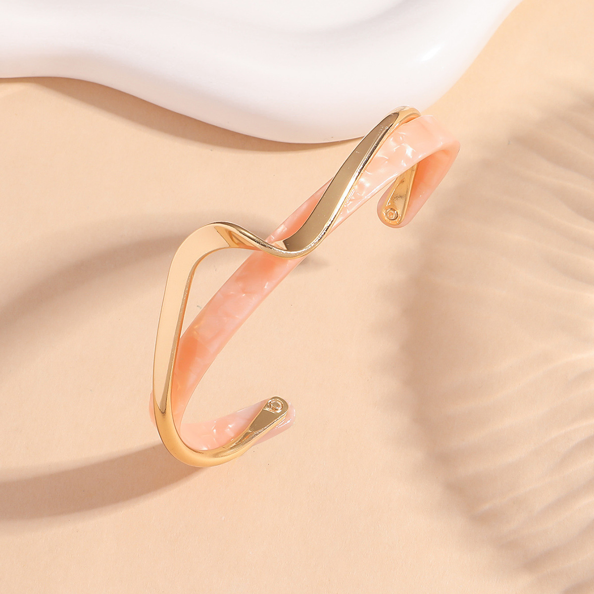 Europa y los Estados Unidos explotaron transfronterizos alta sensación de brazalete de geometría de zircón universal ligero de lujo nicho sensación de diseño pulsera joyería al por mayor
