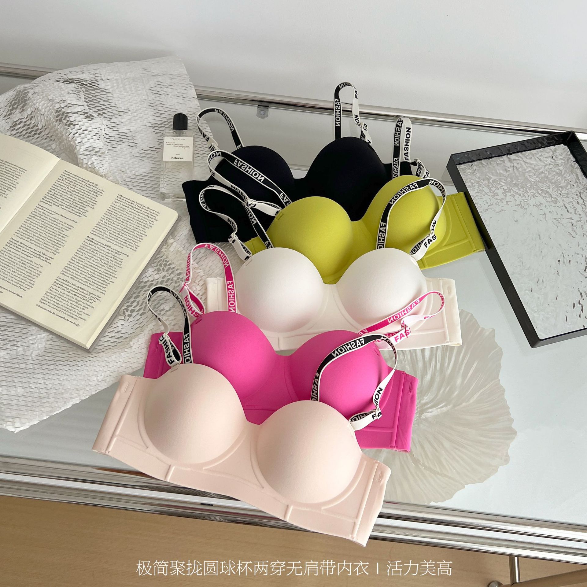 Ventas directas de fábrica comercio electrónico transfronterizo Sudeste de Asia Vietnam Tailandia damas simple sin costuras media taza de sujetador de pecho pequeño