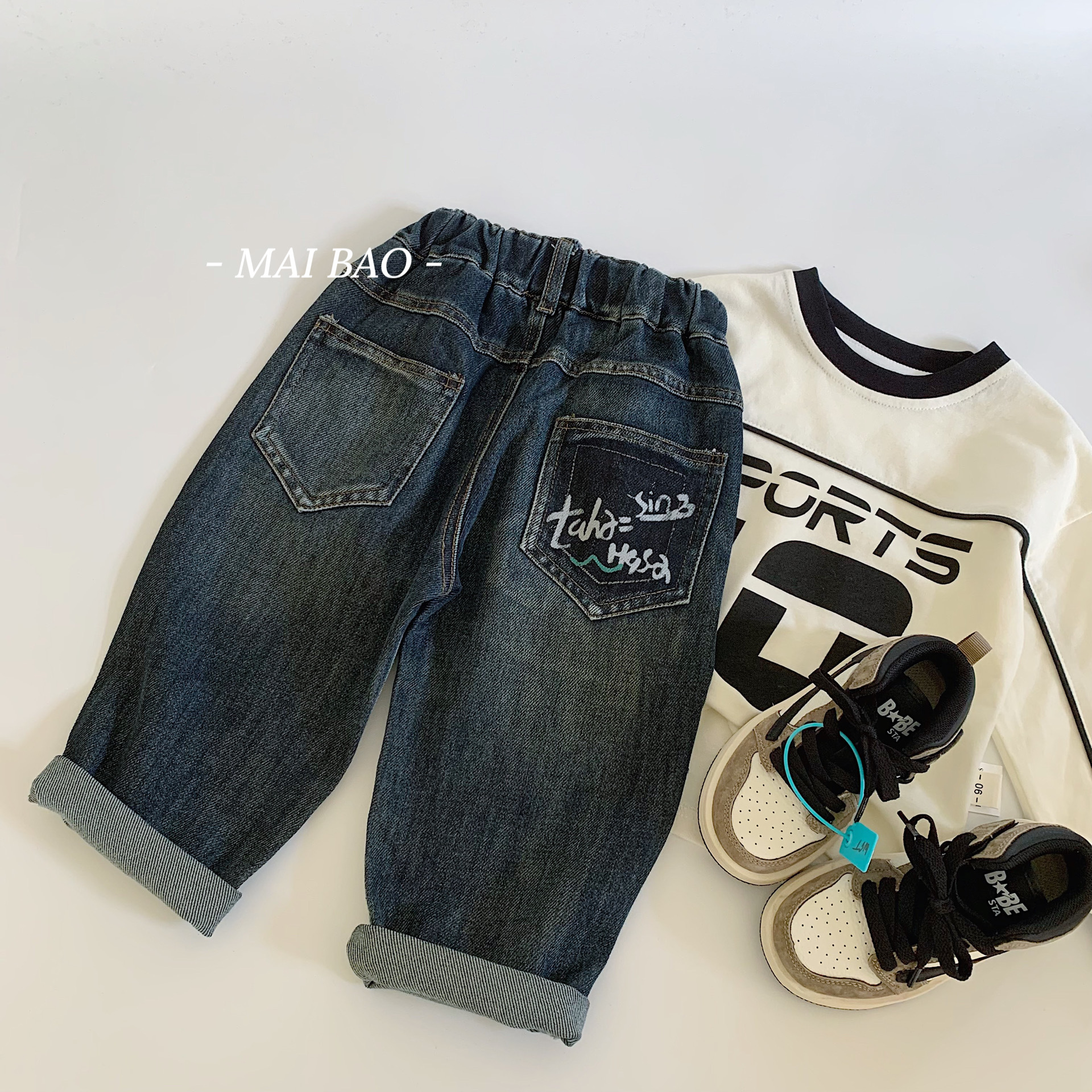Jeans infantiles Mai Bao 2025, otoño nuevos pantalones casuales sueltos para niños, primavera y otoño, pantalones largos para bebés de moda