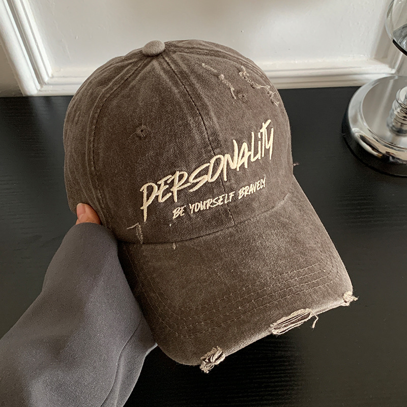 Retro de alta calidad hace viejos bordados ciruela sombrero de béisbol rojo para mujeres primavera 2025 nuevo sombrero de boca de pato cara