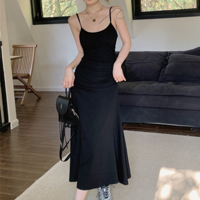 Hepburn Style French Pleated Mermaid Hem Solid Black Camisole Dress with Chest Pads, New Summer Women's Casual Dress