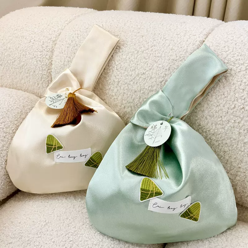 端午节礼品包装袋传统国风粽子包装盒流苏刺绣绸布手腕包工厂现货