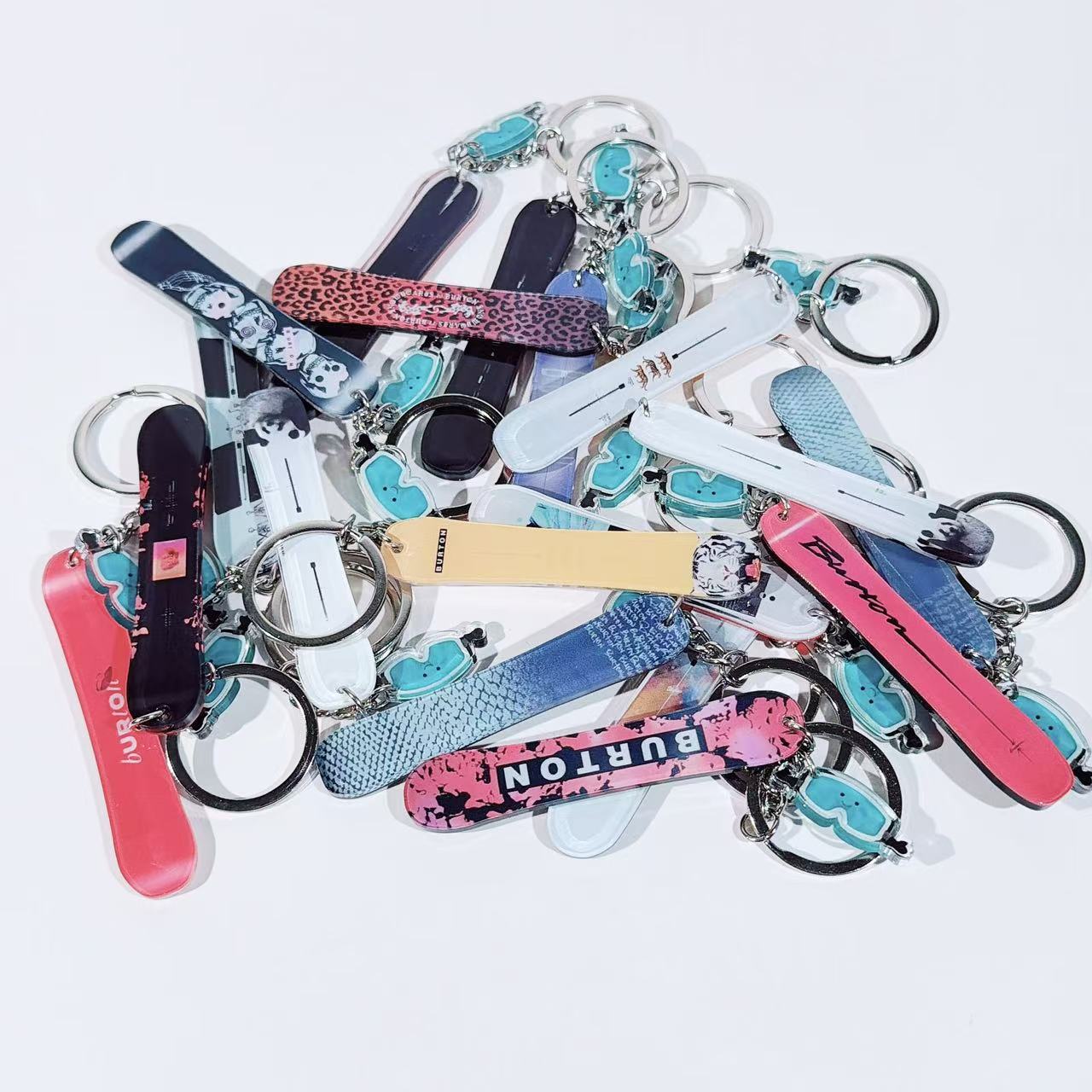 Ski Keychain, Single Board Acrylic Double-Sided Keychain, Mini Ski Cultural and Creative Peripheral Couple Gift Pendant
