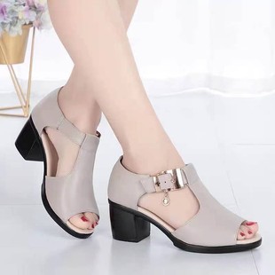 2025 Summer New Roman Women's Thick Heel Medium Heel Women's Shoes Middle-Aged Mom Shoes Wholesale Fish Mouth Women's Sandals