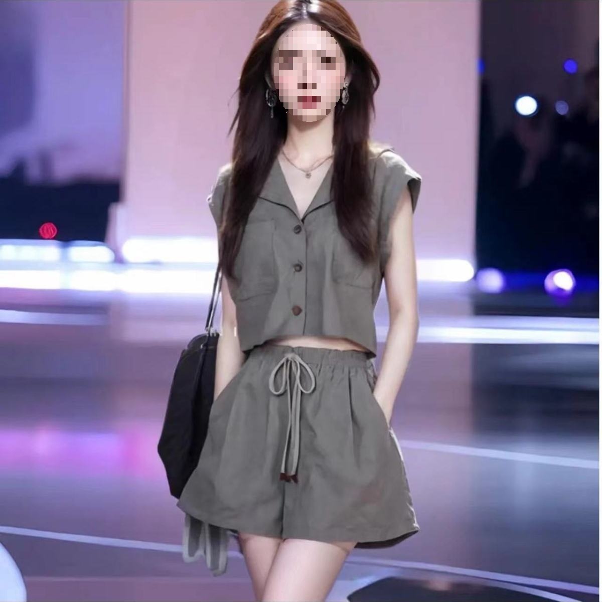 Bộ quần short nữ 2 mảnh phong cách tiểu hương thời trang 2026 — Trang phục [Áo hồng+Quần short hồng], Trang phục [Áo xám+quần short xám], Trang phục [Áo quân xanh+Quần short quân xanh] chi tiết 8