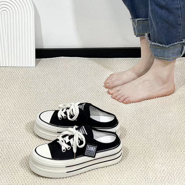 Fashionable trend women's slippers platform