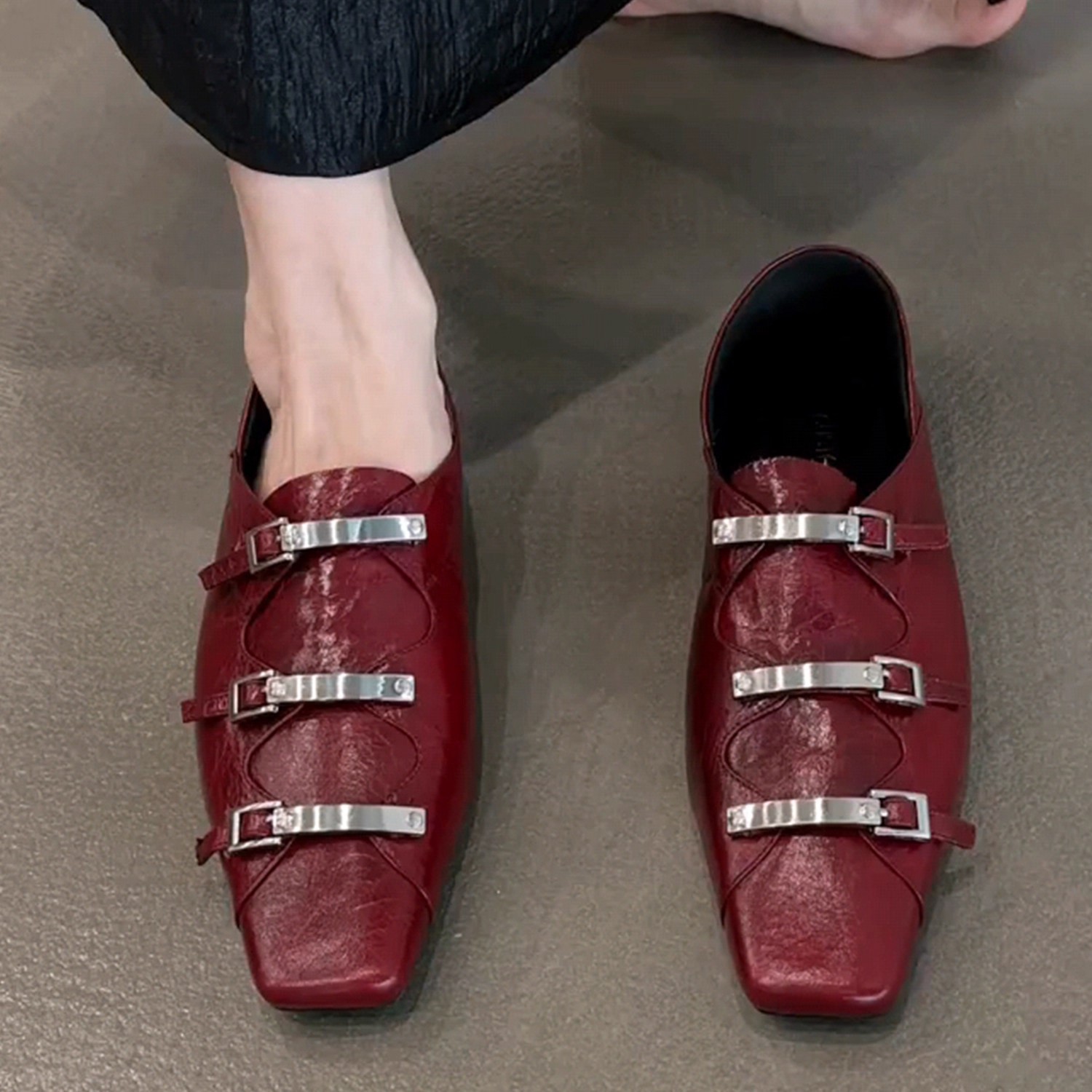 British Style Retro Genuine Leather Metal Buckle Small Leather Shoes for Women, Elegant Square Toe Flat Mary Jane Shoes (Tax Not Included)