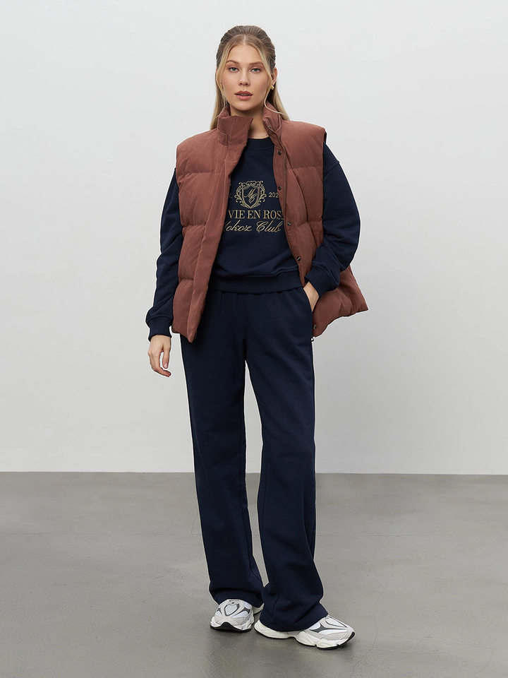Bộ đôi áo nỉ thêu và quần dài nữ phong cách casual — Màu trắng nhạt, Màu xanh hải quân, màu xám, nâu sẫm chi tiết 31