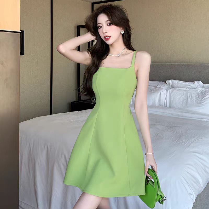 French Green Slip Skirt Women's Summer High-end Hepburn Style Square Collar dress Slim-fit A- shaped Umbrella Skirt