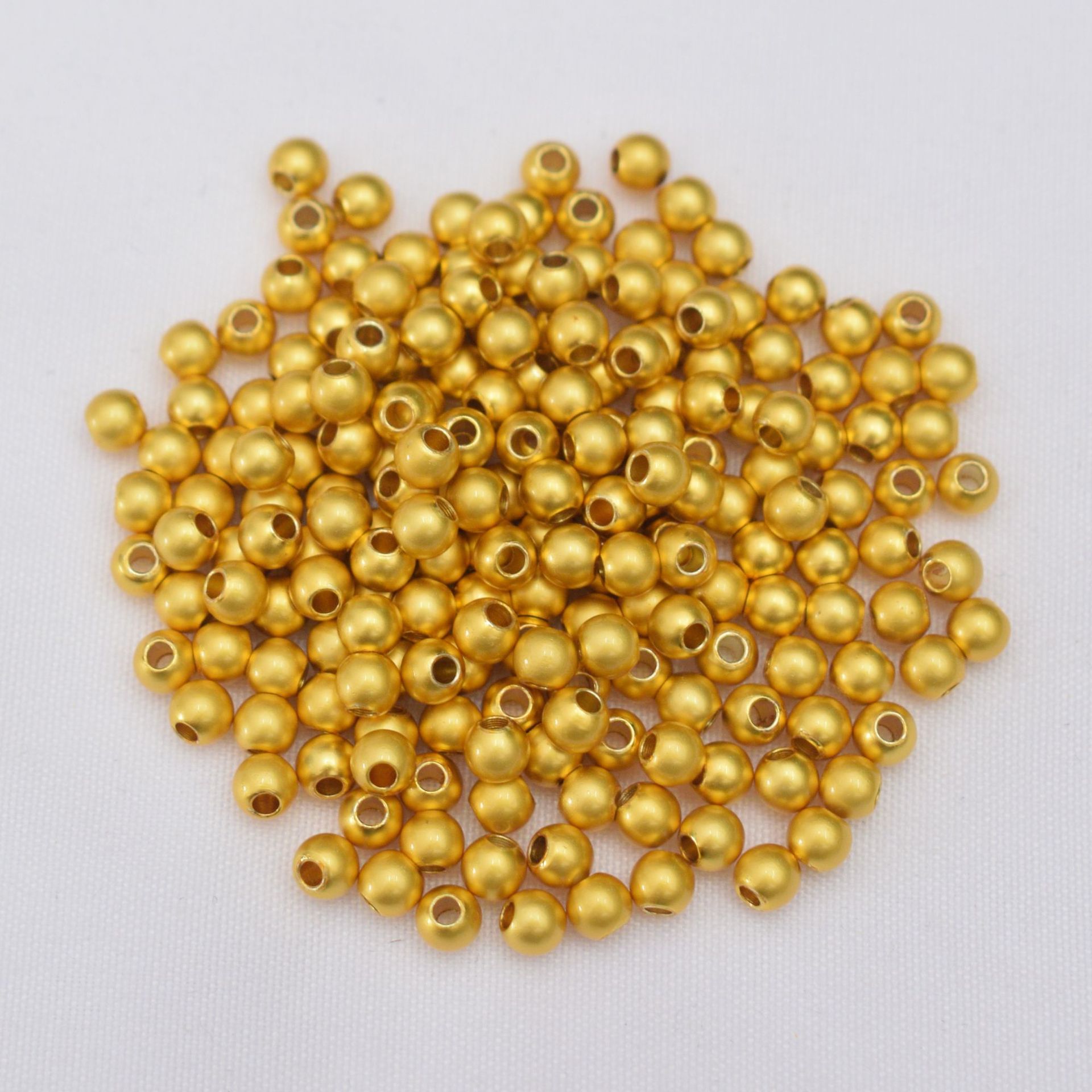 DIY joyería hecha a mano con cuentas accesorios perlas transferencia espaciador perlas pequeñas perlas de oro perlas sólidas brillantes perlas sueltas material al por mayor