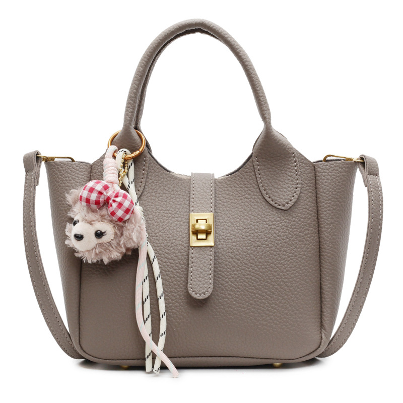 Bolsos de cesta de verduras populares de este año para mujeres 2025 nuevo bolso de hombro de viaje de trabajo bolso de mensajero casual de todo fósforo