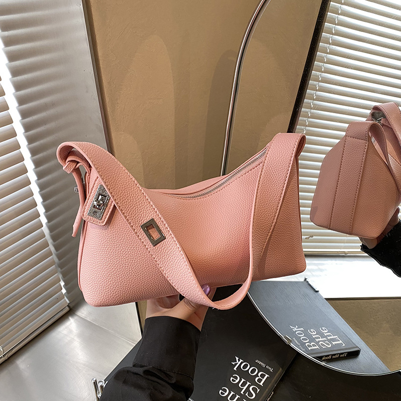 Bolsos para las axilas populares de este año 2025 primavera nuevo bolso femenino bolso fresco con patrón de lichi bolso de hombro diario