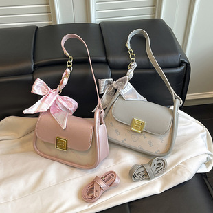���l�n���p������С����Ů��2025���¿�r���i�ۆμ��朗lҸ�°�