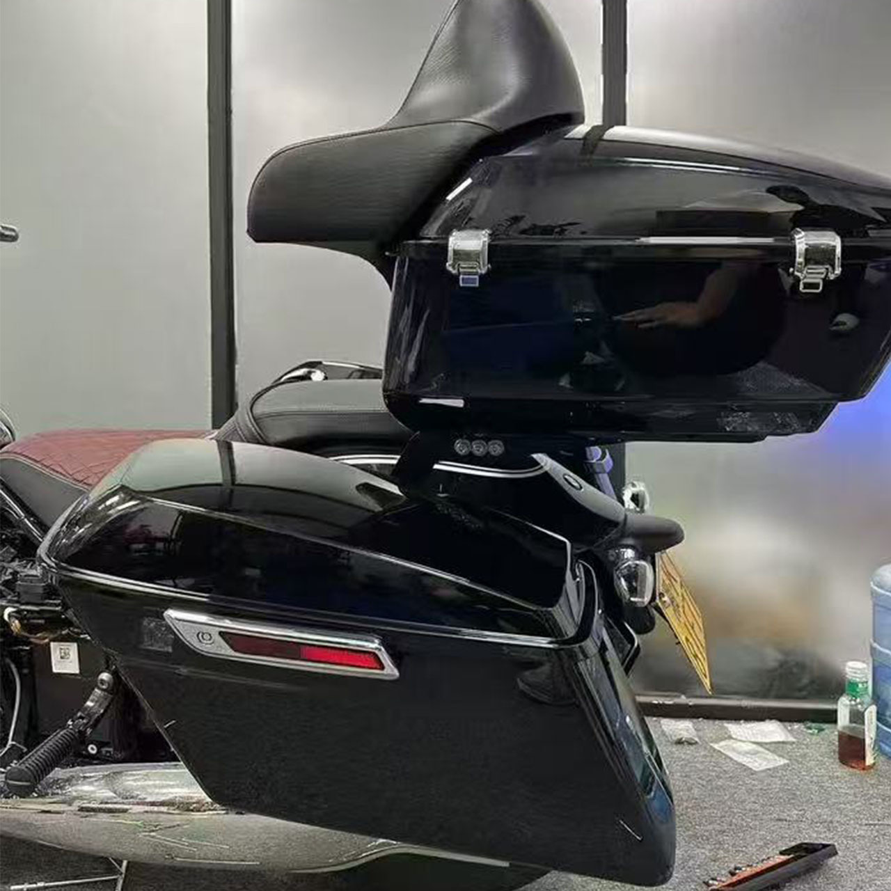 Suitable for Bmw R18 Dreamer Founder Edition Modified Quick-Release Rear Trunk Storage Box with Backrest