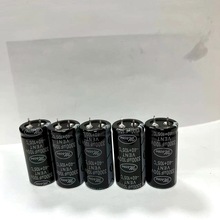 深圳厂家直销电容3300UF100V高品质长寿命大纹波牛角音响电解电容