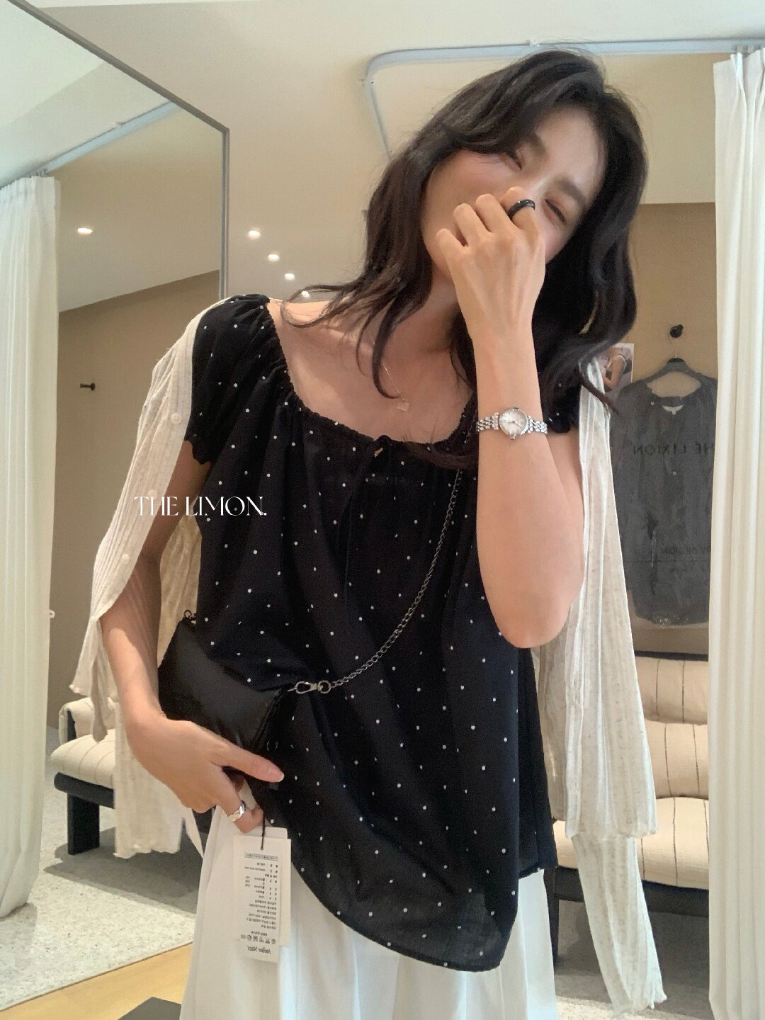 Áo sơ mi nữ tay bồng chấm bi phong cách Nhật, cổ dây rút, dáng suông trẻ trung — màu đen, màu trắng, xanh lá cây chi tiết 12