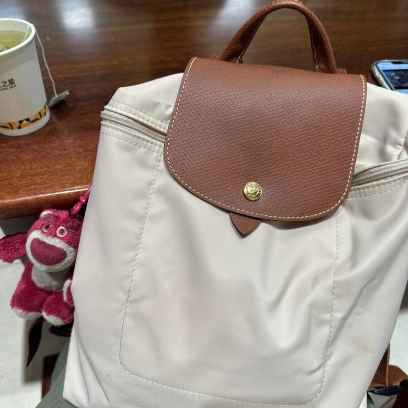 Classic paper white shoulders