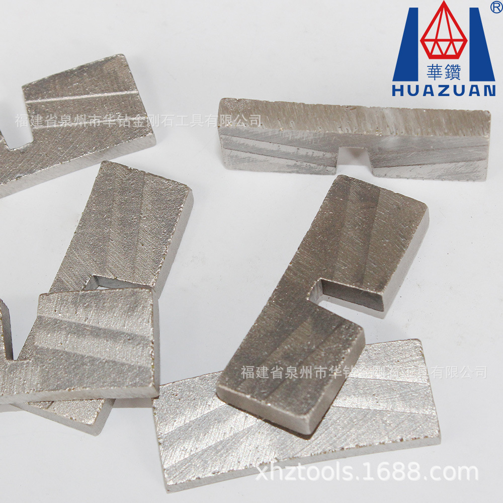 450mm-900mm锯片金刚石刀头 马鞍槽箭齿纹刀头开槽切割缝锯片刀齿