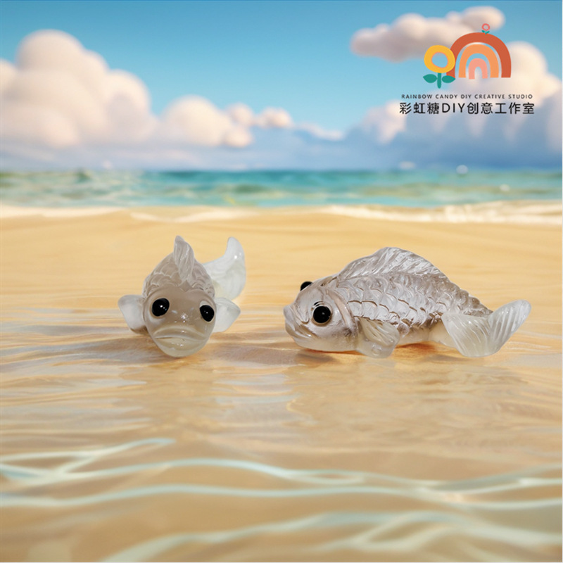 Simulación de resina miniatura carpa luminosa muñeca DIY accesorios de joyería creativo pinzas de pelo hechas a mano pegatinas de refrigerador caseras