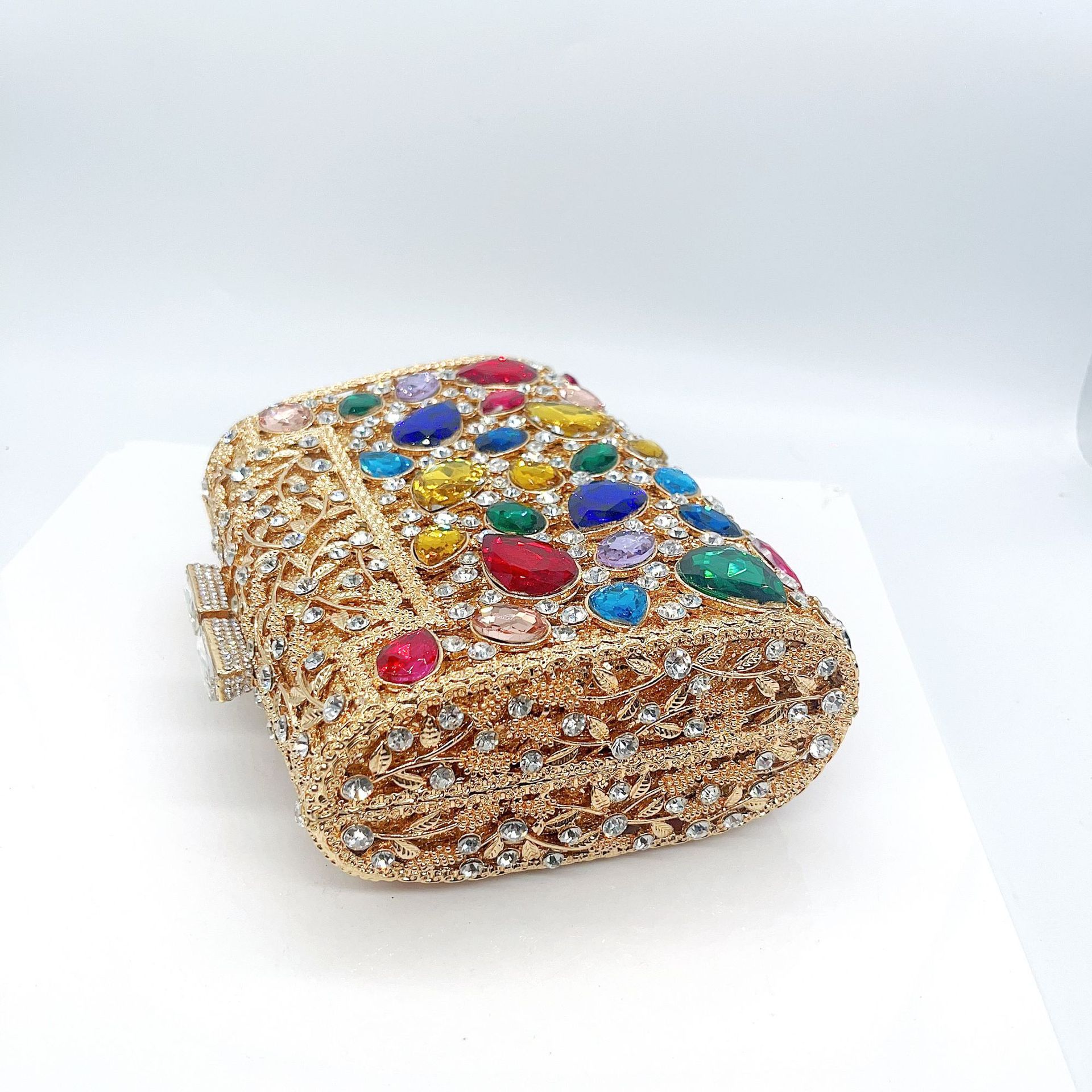 Bolsa de fábrica de diamantes coloridos bolsas de banquete de diamantes bolsas de mano europeas y americanas bolsas de hombro de mujer