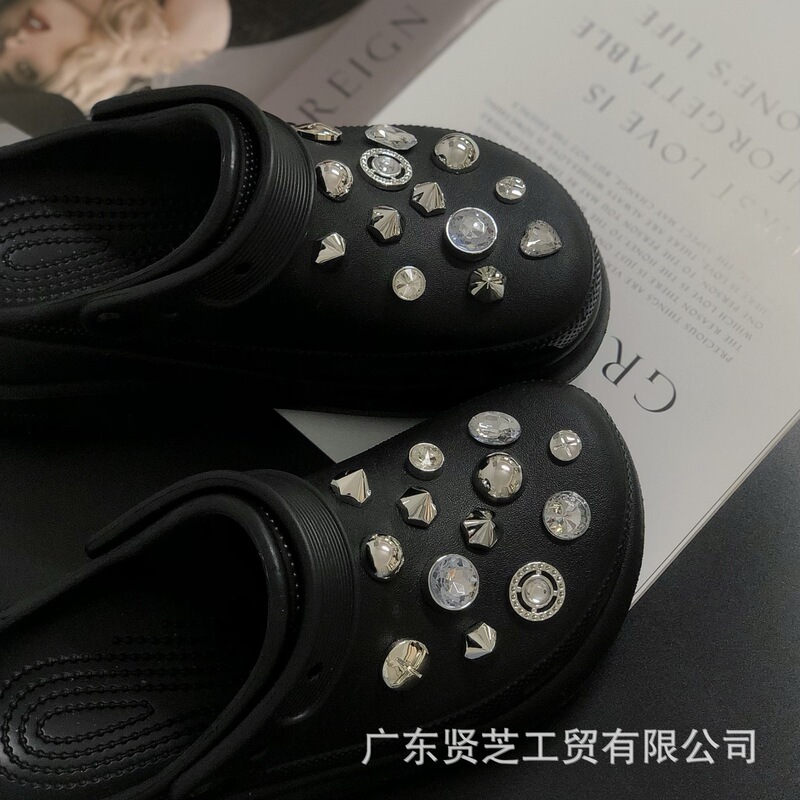 Cross-Border Hot Style Cross Hole Shoe Flower Accessories DIY Detachable Silver Style Douyin Same Style Shoe Flower Buckle Set Ready for Sale