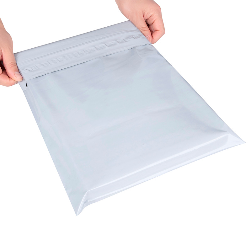 White Courier Bag Wholesale Logistics Packaging Bag Clothing Waterproof Packing Bag New Material Thick Courier Bag Manufacturer