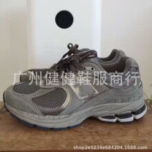 �����nb2002�����Ԫ����ܲ�Ь��Ůͬ�����и������������˶�Ь