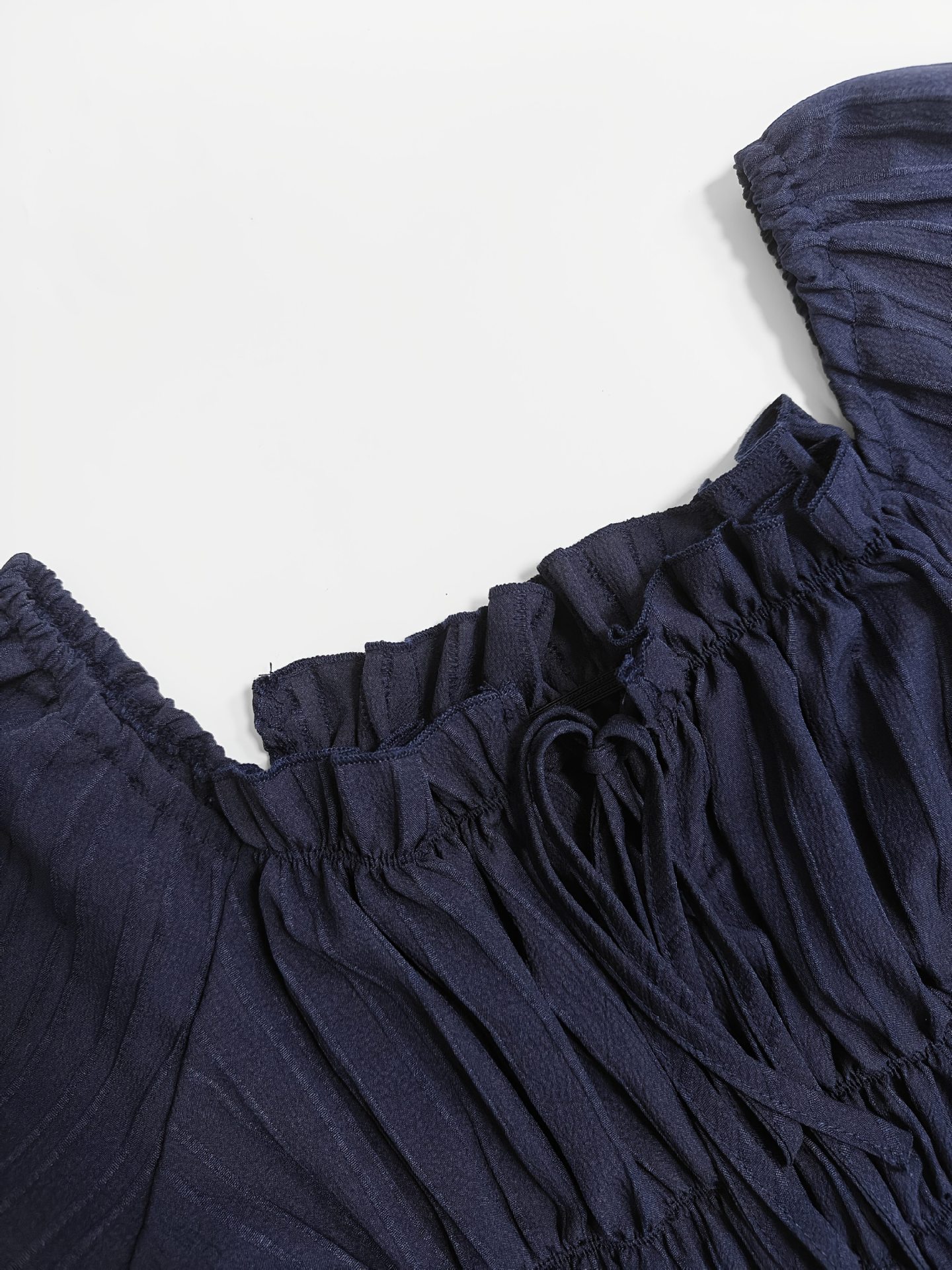 Ensemble chemisier à volants et pantalon large d'inspiration française – Style bohème chic élégant pour femme (Tailles S à XXL, bleu marine, esthétique minimaliste euro-américaine)_voghion.com