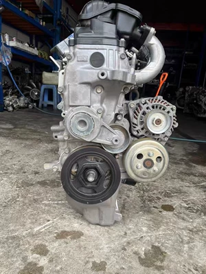 Fit 1.5 and 1.3 – Engine assembly