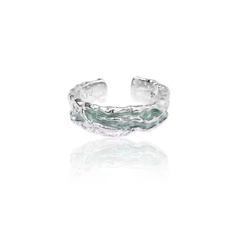 Floral Accent Ring, Small Elegant Design, Lightweight Decorative Accessory