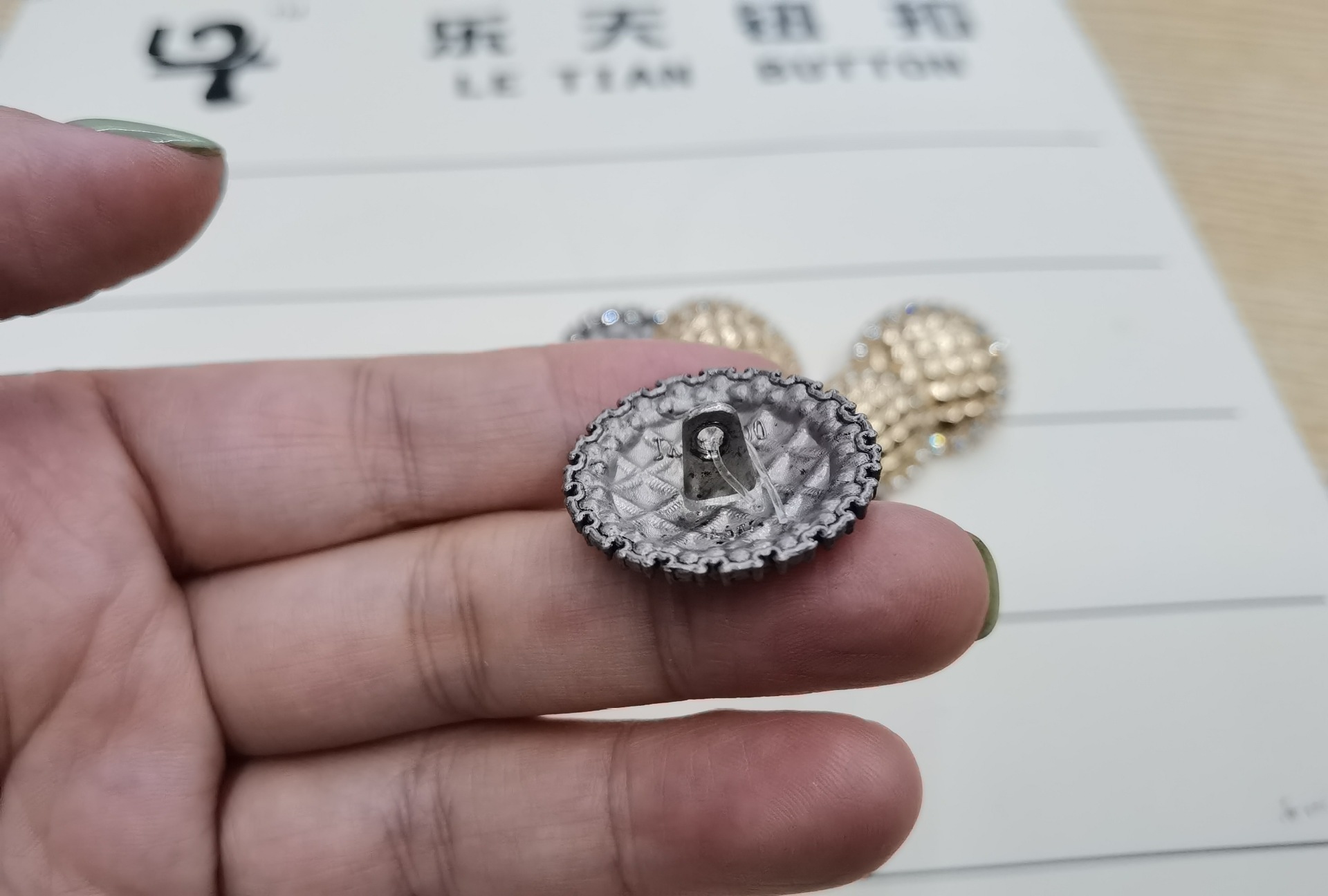 df542731884a59492a29ae987d398b