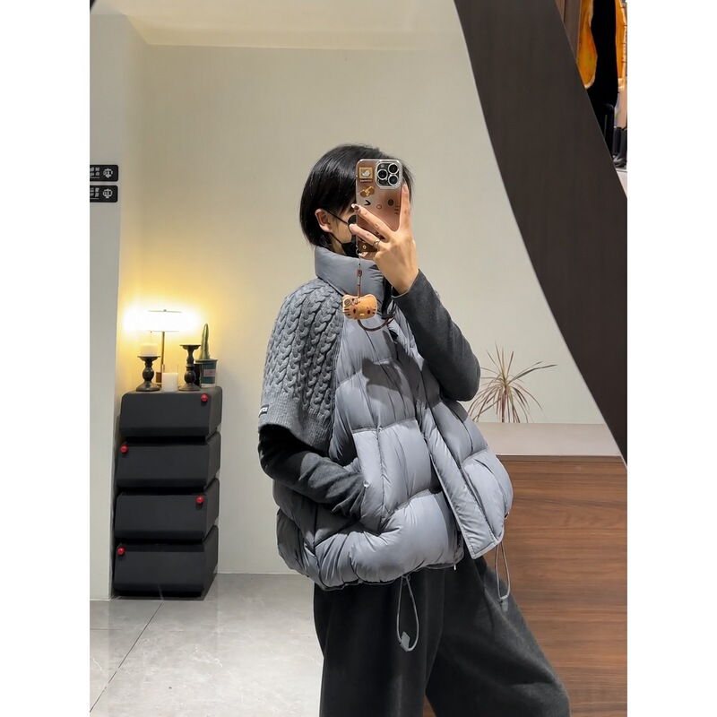 Knitted patchwork sleeve vest, cotton jacket, autumn/winter 2026, loose-fitting cotton coat, lightweight outerwear, perfect for layering Knitted patchwork sleeve vest, cotton jacket, autumn/winter 2026, loose-fitting cotton coat, lightweight outerwear, perfect for layering