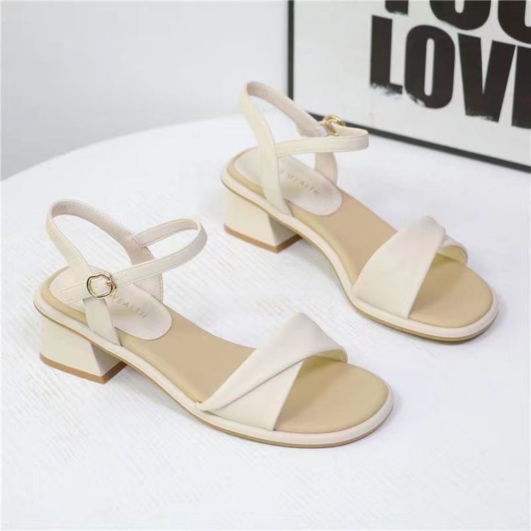 High Heeled Sandals Women's 2025 Summer New Arrival Fashionable All-Match Roman Beach Shoes One-Word Buckle Mid-Heel Fashion Sandals