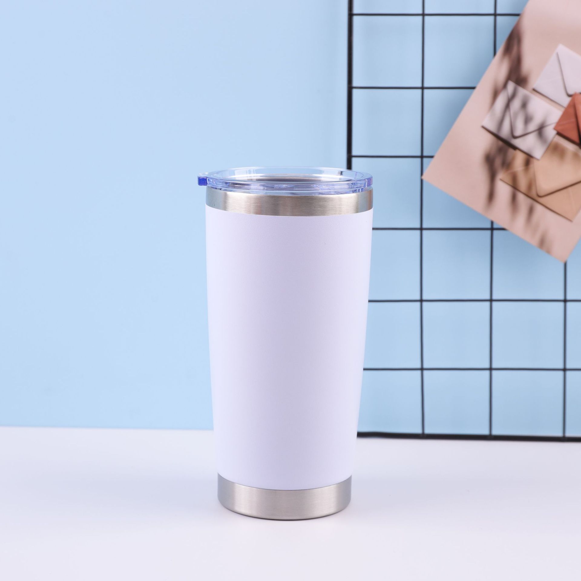 Transfronterizo caliente 20oz aerosol de plástico Taza de coche calentador de hielo de mantenimiento en frío Taza de coche 304 de vacío de acero inoxidable taza de vacío de doble capa