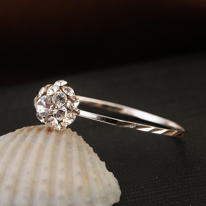 ʱ�и�����Ʋ�ɫˮ��С���ָŮ�ƽ����ʸ߼��м�Լָ������ѧ��