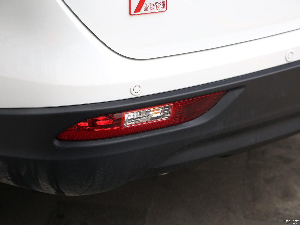 Adapted to Dongfeng Fengguang 580 rear tail lamp assembly left and right rear fog lamp reversing lamp cover rear brake lamp housing rear bumper lamp