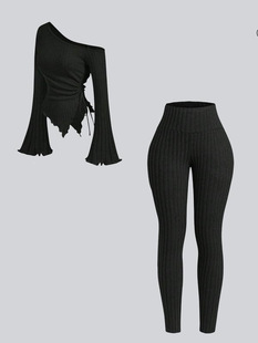 E 32956 Asymmetrical Bell Sleeve T-Shirt ¶��T��