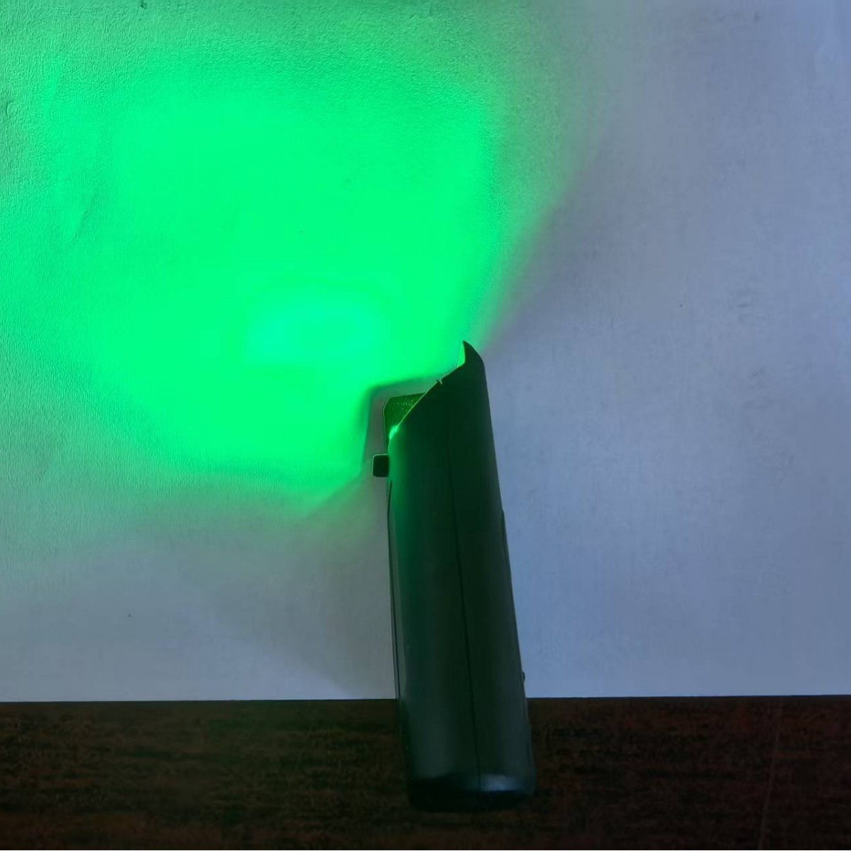 Aplicable a Dyson pursuit Xiaomi Tianker lavadora de suelo universal carga verde inhibidor de bacterias ultravioleta limpiador de polvo luz de polvo
