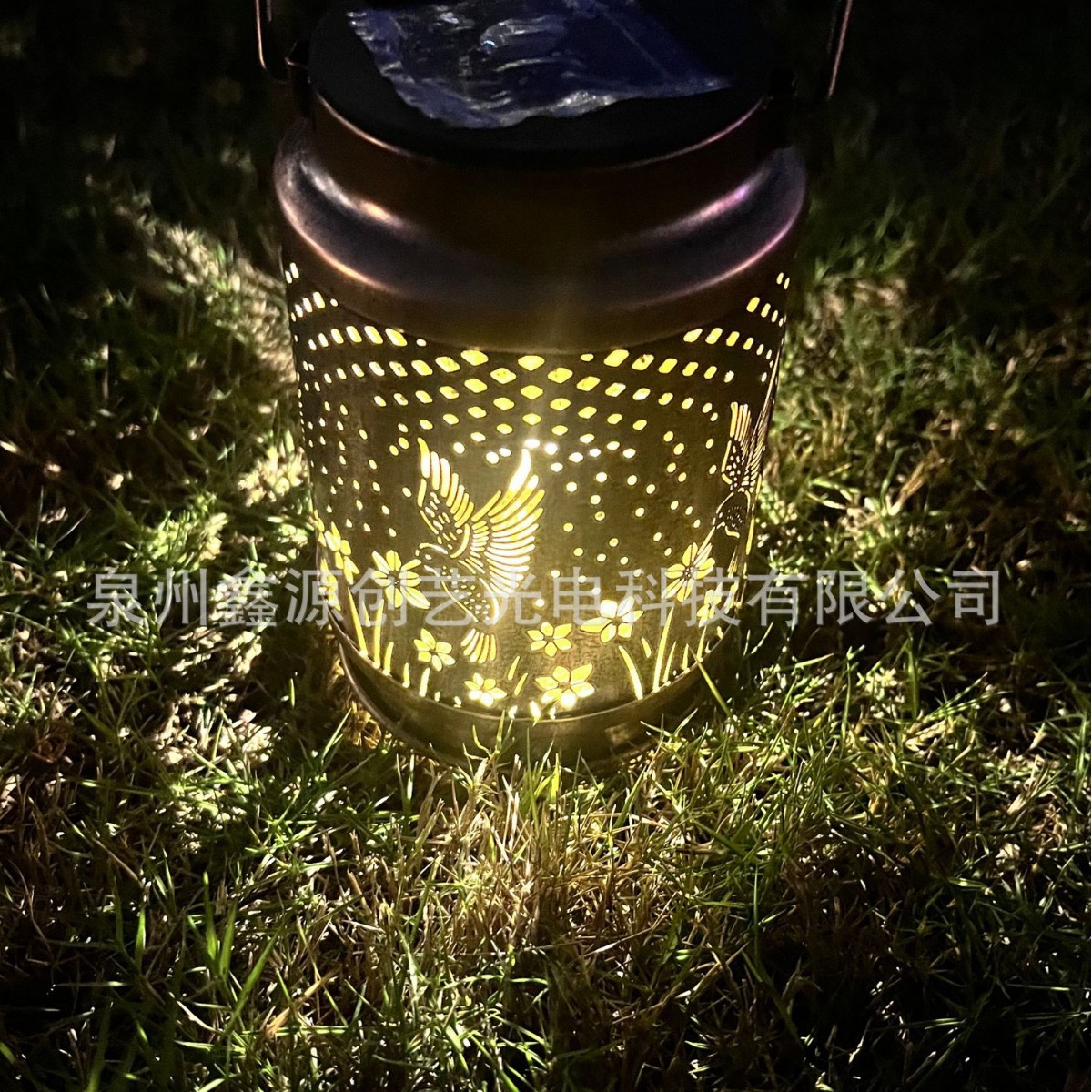 공장 직접 아마존 뜨거운 판매 태양 빛 야외 방수 빈 콘 벌새 랜턴 정원 빛