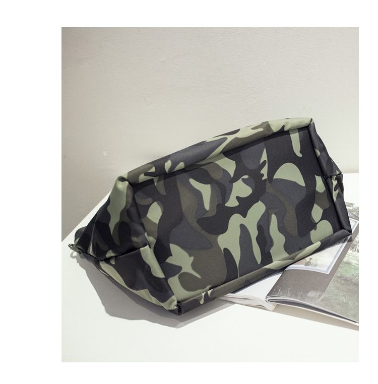 2024 New Korean Edition Trendy Women's Simple Waterproof Cloth Versatile Large Capacity Short Distance Travel Fashion_voghion.com