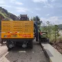 公路定制履带式护栏成型机